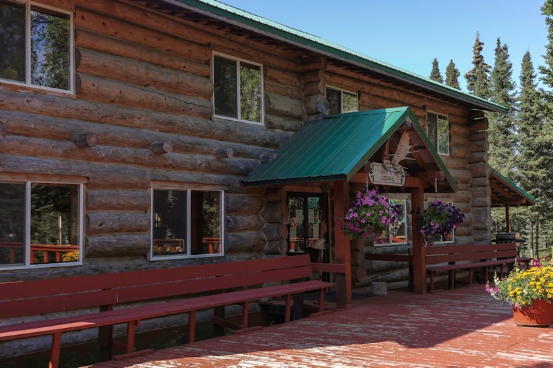 Trophy Lodge & Cabins